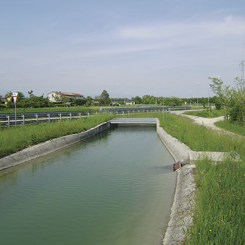 Requalification of the former wagons track from the provincial road “Dei Magredi” to the state road